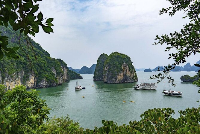 Halong Bay Cruise - Day Tours - Leaving Hanoi: the drive that decides how smooth your day feels