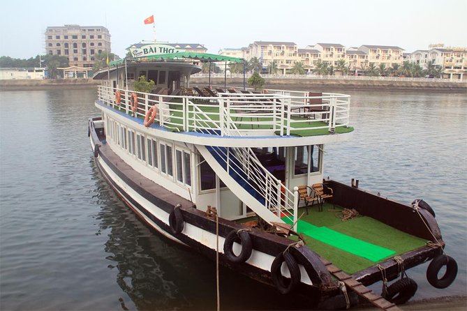 Halong Bay Cruise Day Trip: Visit Thien Cung Cave, Kayaking & Lunch - best price - Morning pickup in Hanoi: Easy start, clear meeting rules