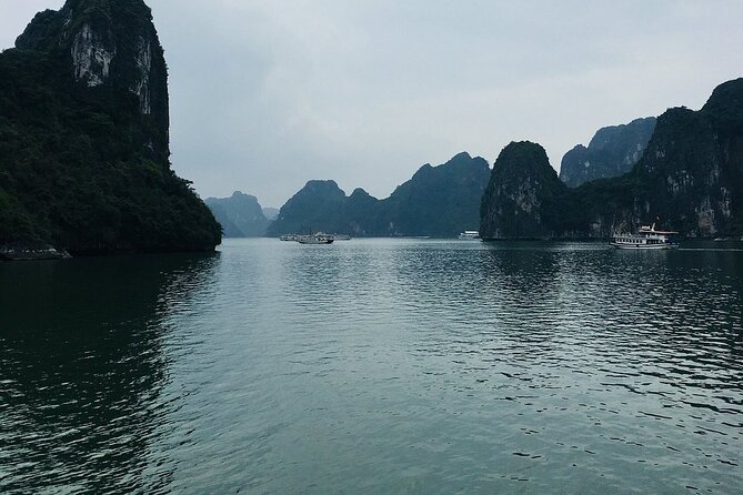 Halong Bay Cruise Tour from Hanoi with Kayak Adventure - Door-to-door pickup and the English-speaking guide advantage