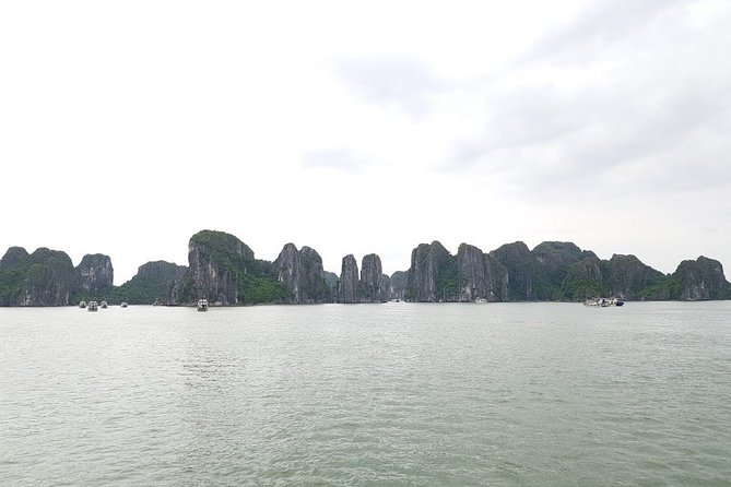 Halong Bay Cruise Tour from Hanoi with Kayak Adventure - Group tour reality: what max 30 means for your day