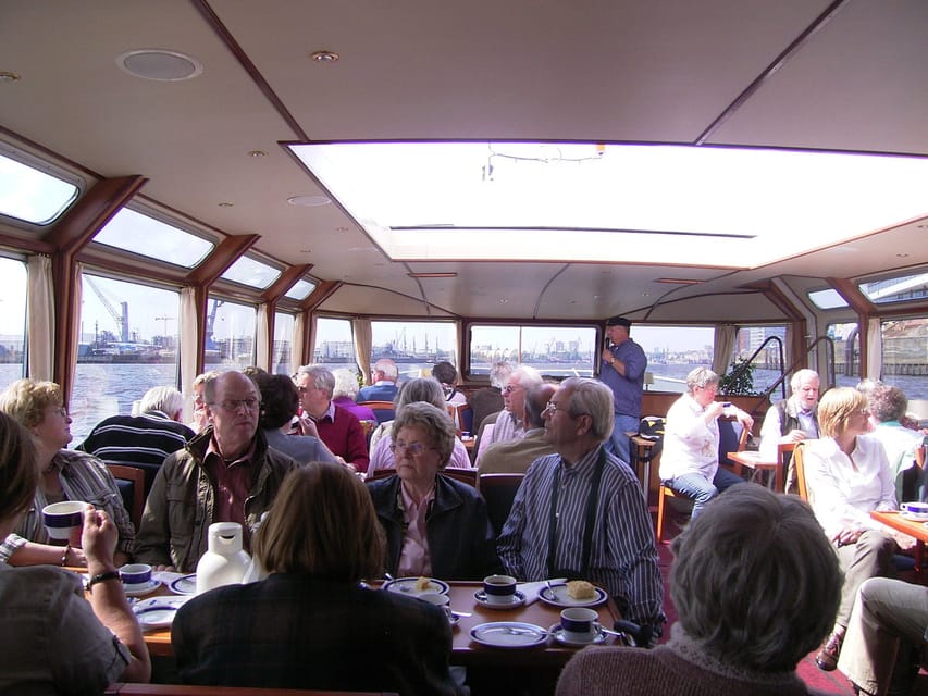 Hamburg: 1-Hour Harbor Cruise - Fish Market and the Harbor Museum Oevelgönne From the Water