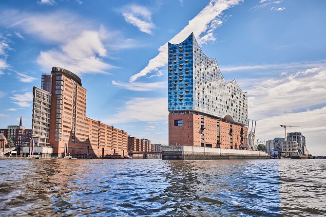 Hamburg: 2-Hour Harbor Cruise - HafenCity and Elbphilharmoni: modern Hamburg in one view