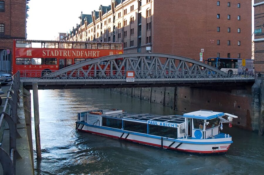 Hamburg: Harbor Cruise and Bus City Hop-On Hop-Off Tour - St. Pauli Landungsbrücken, Bridge 1: where the day starts