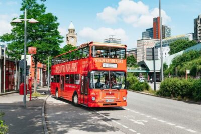 Hamburg: Hop-On Hop-Off Bus with Alster or Harbor Cruise - Starting smart: St. Pauli Landungsbrücken vs other Line A stops