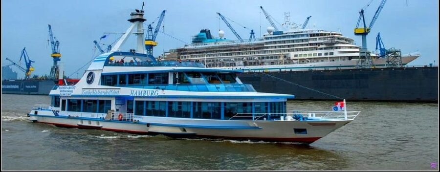 Hamburg: Line C Sightseeing Tour Hop On Hop Off and Harbor Cruise - Audio Guide and Languages: A Quiet Way to Enjoy More