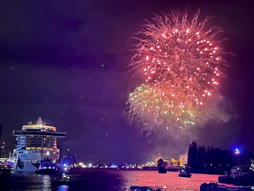 Hamburg: New Years Eve Harbour Cruise - Practical tips to make your cruise night better