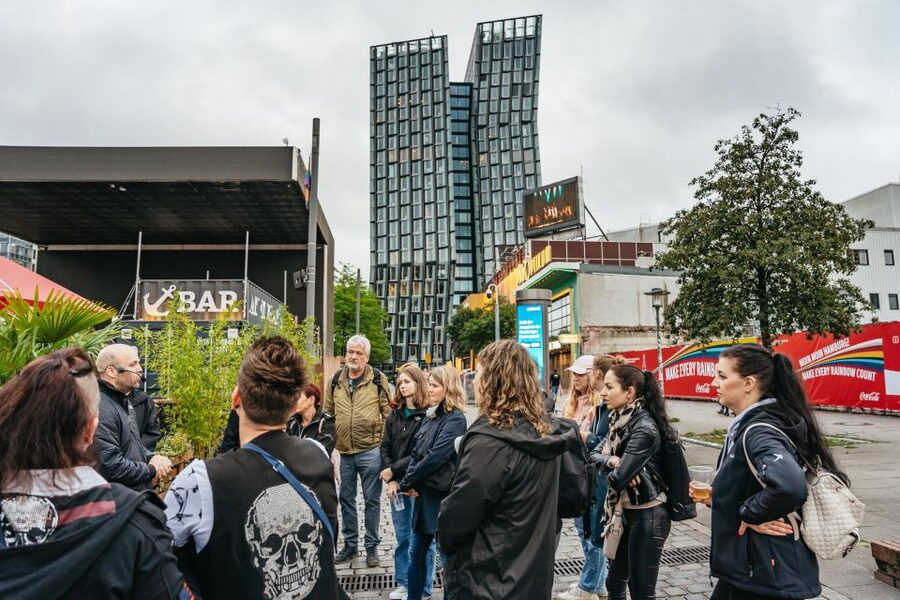 Hamburgs Highlights: Harbor Cruise & Reeperbahn Walking Tour - What you see on the Elbe: Speicherstadt to container terminals