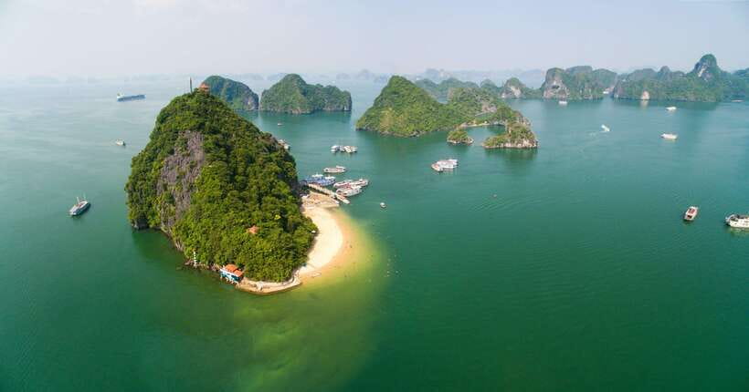 Hanoi: 2-Day Ha Long Bay Cruise, Tam Coc, Mua Caves, Hoa Lu - Food, pacing, and comfort: where you’ll feel the schedule