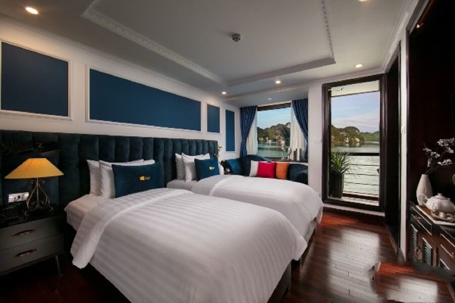 Hanoi: 3-Day Ha Long/Lan Ha Bay Cruise with Private Balcony - Food on Board, Happy Hour Deals, and the Western-Veg Mix