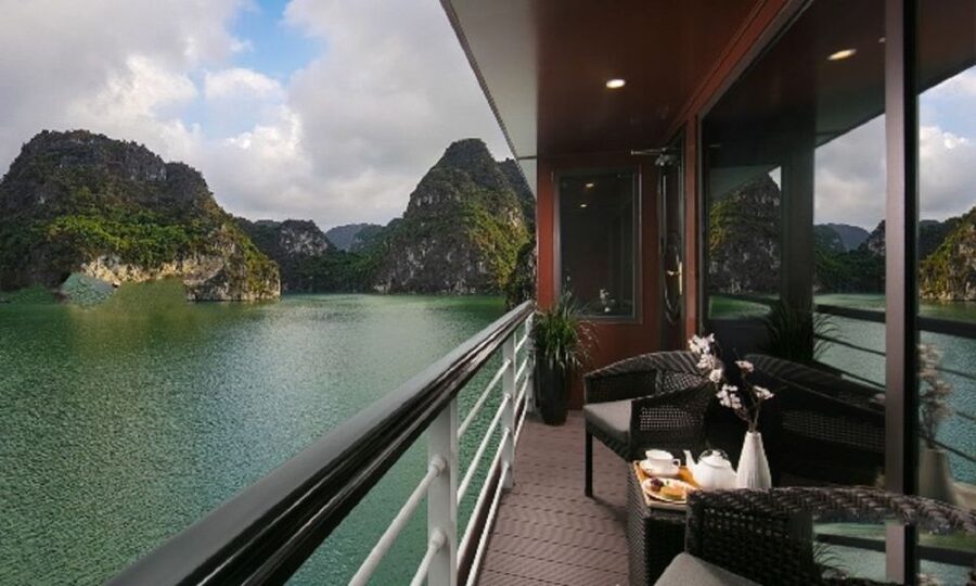 Hanoi: 3-Day Ninh Binh and Lan Ha Bay Cruise with Homestay - Cooking spring rolls, seafood meals, and onboard hospitality