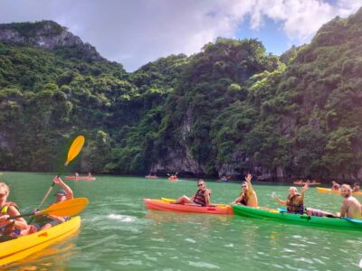 Hanoi: 3-Day Ninh Binh Tour, Ha Long, Bai Tu Long Bay Cruise - Bai Dinh with an electric car: big statues without the punishment