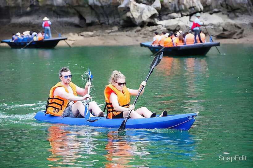 Hanoi: 5-Star Halong Bay Cruise with Lunch, Jacuzzi & Party - Sunset party onboard: wine, tea, fruits, and biscuits