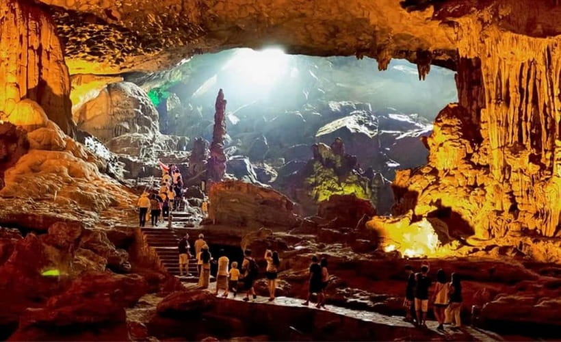 Hanoi: Full-Day Halong Bay Cruise with Swimming & Kayak Tour - Sung Sot Cave: what to look for (and how to pace yourself)