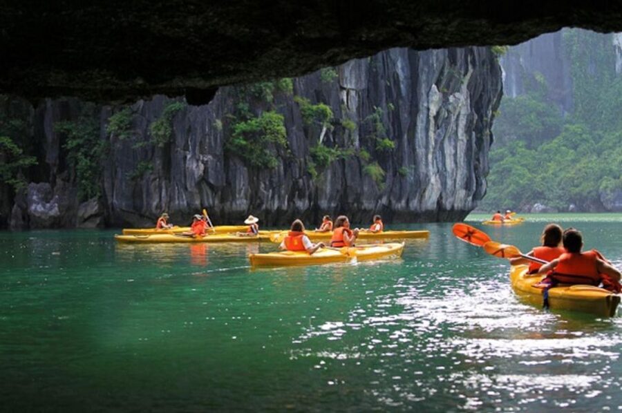 Hanoi: Ha Long Bay Cruise Day Tour visit Titop island & Cave - Sunset party onboard: the fun finale