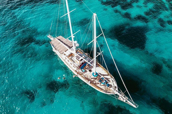 Hera 3 Bay Cruise including the Blue Lagoon - The third bay in Malta: what you should expect after the big sights