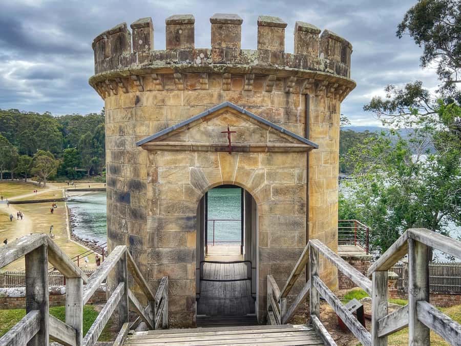 Hobart: Port Arthur, Harbor Cruise and Isle of the Dead Tour - Chocolate Foundry Stop: The Sweet Reset Before You Head Home