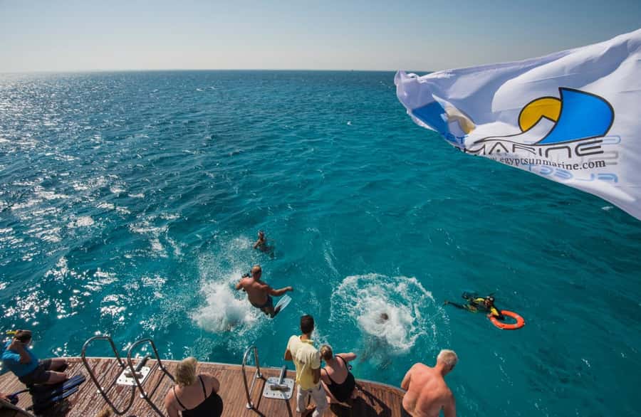 Hurghada: Luxury Orange Bay Cruise with Lunch and Pickup - Hurghada Red Sea cruise: why Orange and Giftun island scenery matters