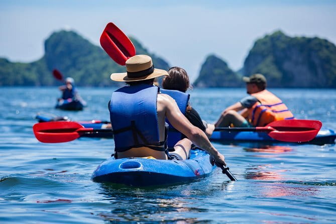 Lan Ha to Ha Long Bay Cruise and Kayaking from Cat Ba Island - Kayaking in Lan Ha: rock arches, tunnels, and cave options