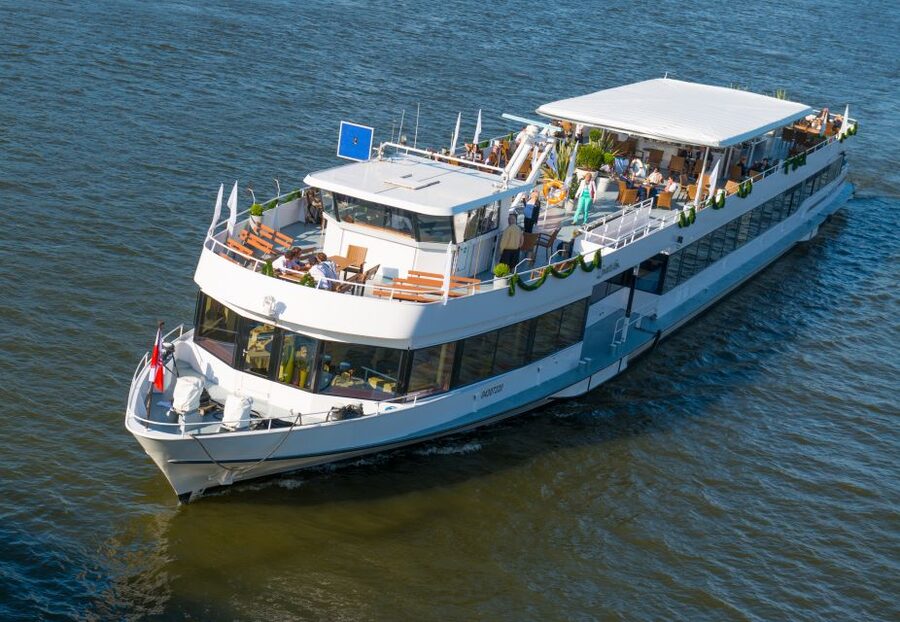Linz: Harbor Cruise - The Cruise Route: Linz Harbor, Shipyard Areas, and Three River Views