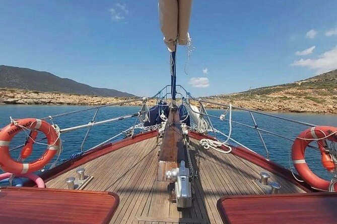 Malta: 3 Bay Cruise to Selmun Bay, Blue Lagoon and Gozo - Why a Turkish gulet day cruise feels calmer than big-boat tours