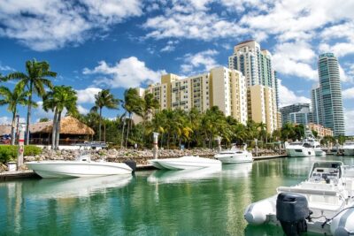 Miami and Everglades Adventure: Airboat & Bay Cruise Combo - Everglades Holiday Park and the 30-minute airboat ride