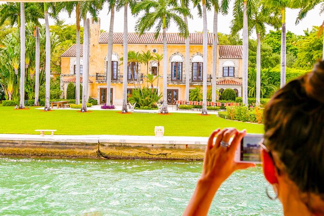 Miami Combo: City Tour, Biscayne Bay Cruise and Everglades Airboat Ride - Bayside Marketplace lunch window: how you should use the 90-minute pause