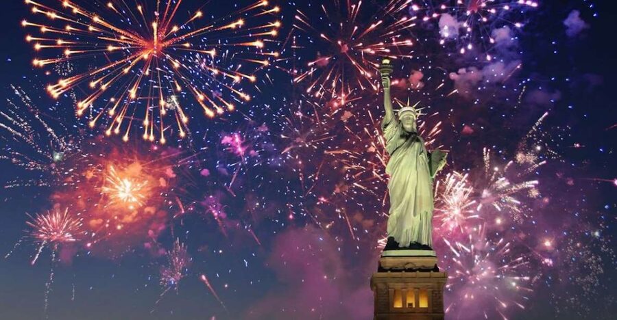 NYC: New Year's Eve Buffet Dinner Fireworks Harbor Cruise - Key things to know before you go