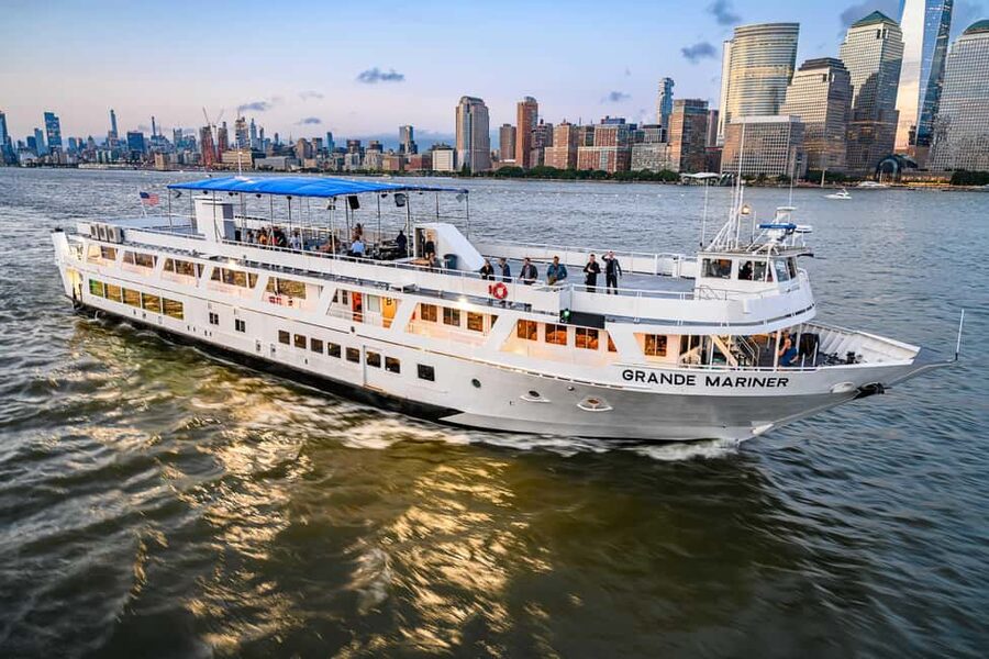 NYC: Sightseeing Harbor Cruise on the Grande Mariner - Brooklyn Bridge, Bridge Park, and the Seaport Angle