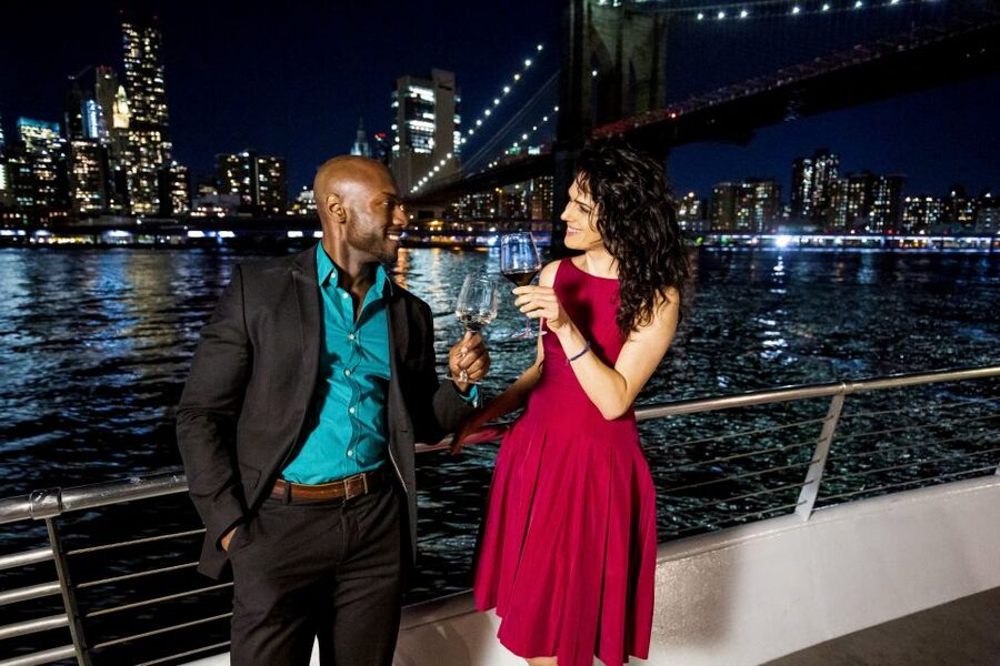 NYC: Thanksgiving Gourmet Lunch or Dinner Harbor Cruise - Quick hits before you go