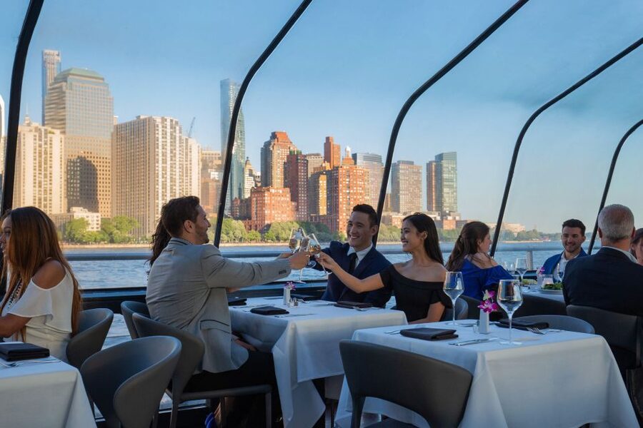 NYC: Thanksgiving Gourmet Lunch or Dinner Harbor Cruise - Live music, the rooftop lounge, and how to time your photos