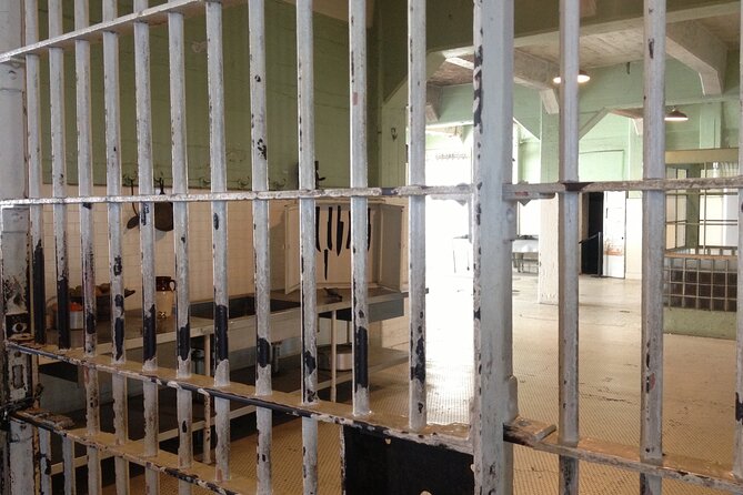 Official Alcatraz Island Prison Tour and San Francisco Bay Cruise - The Real Logistics: Small Group Size and Staying on Track