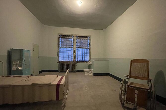 Official Alcatraz Tour Ticket with Ferry Rides From Pier 33 - What to bring: small prep that pays off on the island