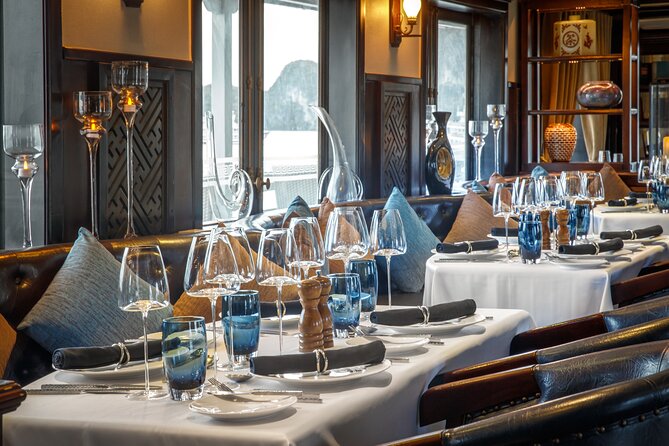 Paradise Sails Cruise 3 days 2 nights Halong Bay Tour - A Private Ensuite Cabin on a Classic Halong Bay Boat