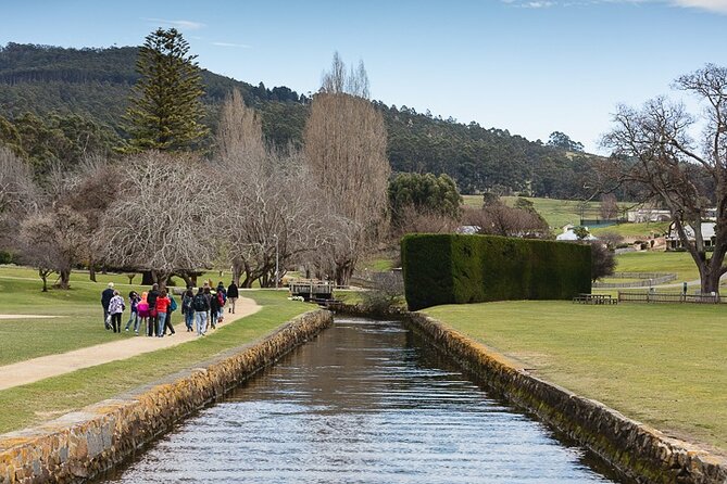Port Arthur Full-day Guided Tour with Harbour Cruise and Tasman National Park - Remarkable Cave and Maingon Bay Lookout: short stop, big sound