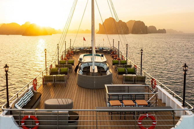 Premium Halong Bay Cruise – All Inclusive from Hanoi or Halong - Food on board: Vietnamese seafood lunch, plus drinks that keep you going