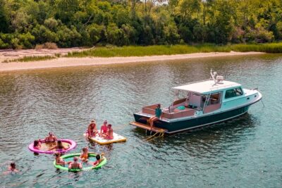 Private Afternoon Harbor Cruise on Kismet for parties up to 20 - The flow of a private afternoon: 2 hours, no one else, your pace