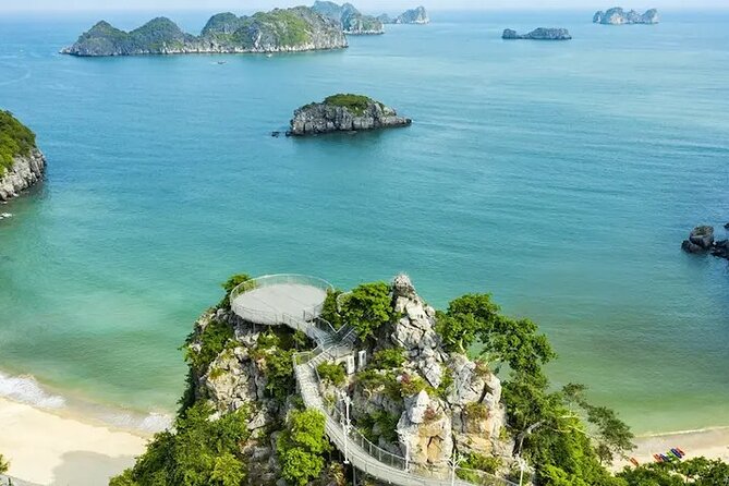 Private Lan Ha Bay Cruise 2D1N - Guides and onboard staff: friendly energy, with a small caveat