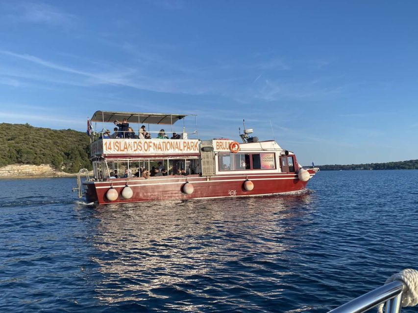 Pula: Harbor Cruise with unlimited Drinks - Starting View: The First Panorama of Pula’s Amphitheatre (Pula Arena)