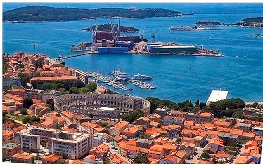 Pula: Harbor Cruise with unlimited Drinks - The Pula Breakwater: A Sea-Edge View You Don’t Get from the Streets