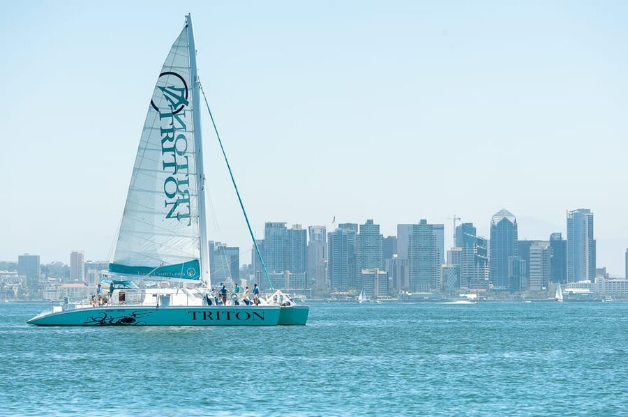 San Diego Harbor Cruise: 2.5 hour Catamaran Cruise - Views that make the ride feel worth it: Midway, Coronado, Star of India