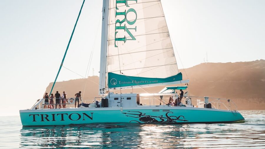San Diego Harbor Cruise: 2.5 hour Catamaran Cruise - The bar and cocktails: fun factor, price reality, and party intensity
