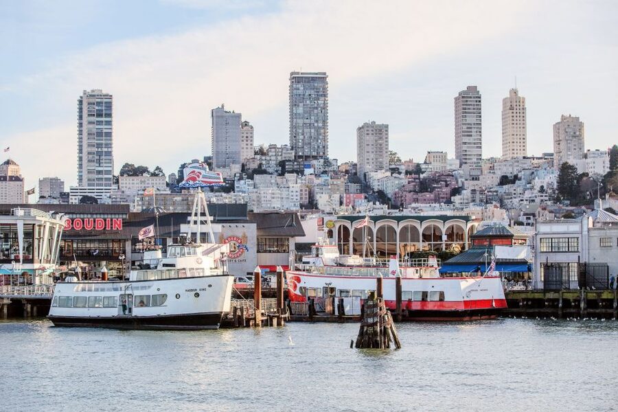 San Francisco: Golden Gate Bay Cruise (1-hour) - Crissy Field to the Presidio hills: the coastline you’ll remember