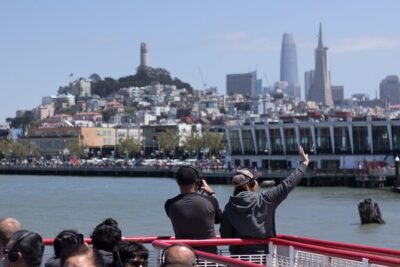 San Francisco: Golden Gate Bay Cruise (60 Minutes) - Under the Golden Gate Bridge: the photo moment you’ll remember
