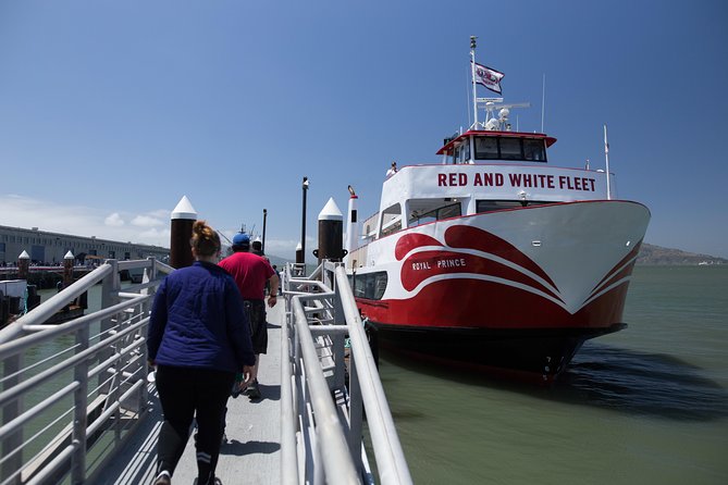 San Francisco: Golden Gate Bay Cruise (60 Minutes) - The return route: Bay Bridge, Coit Tower, and sea lions