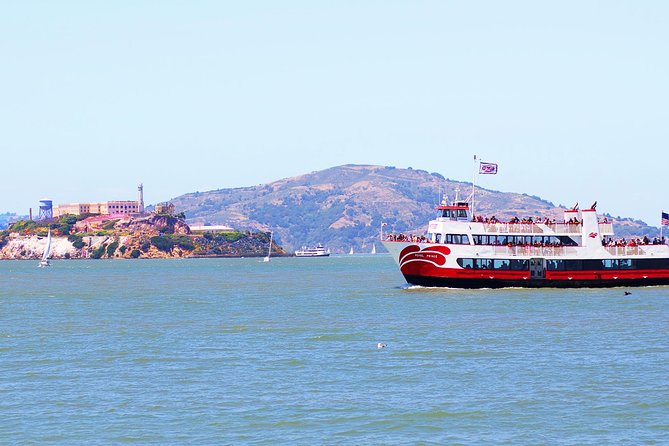 San Francisco: Golden Gate Bay Cruise (60 Minutes) - Audio narration in 16 languages: useful facts without reading