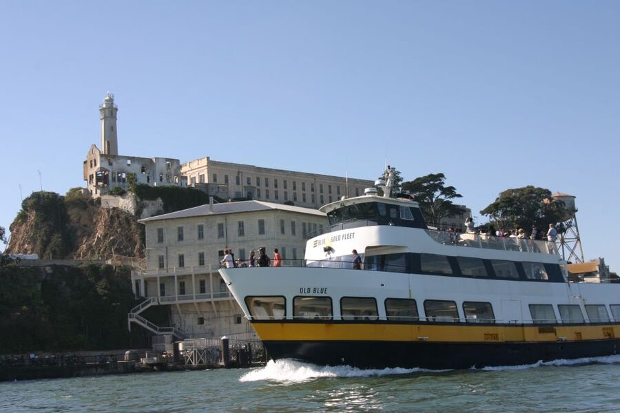 San Francisco: Inside Alcatraz Tour with Bay Cruise - What you’ll notice once you step into the yard