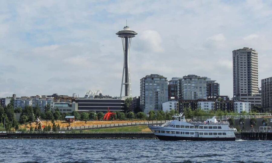 Seattle: Harbor Cruise with Local Guide - Who should book this cruise?