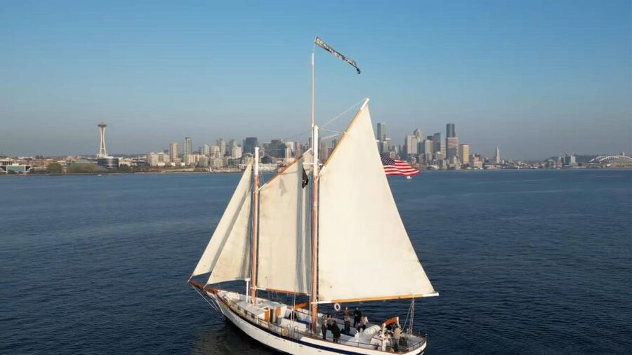 Seattle: Tall Ship Harbor Cruise - The Wind Runs the Show: Helping Hoist Sails or Take the Helm