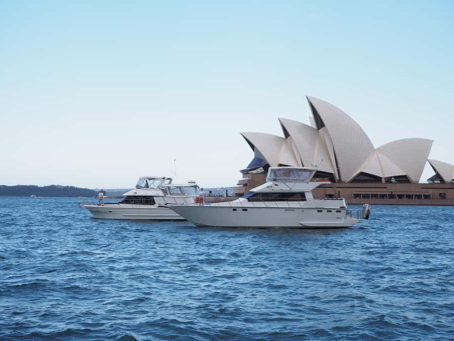 Sydney: Harbour Cruise with Gourmet BBQ Lunch, Beer and Wine - Circular Quay start: easy to find, right where you want to be