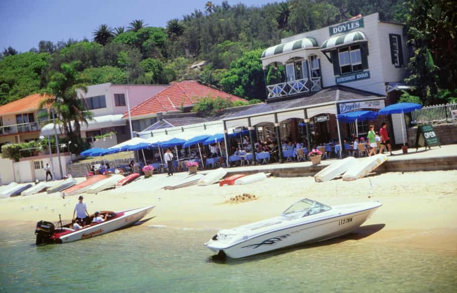 Sydney: Hop-on Hop-off Harbour Cruise with Commentary - Watsons Bay stop: Doyles seafood, waterfront pubs, and the easy scenic walk setup